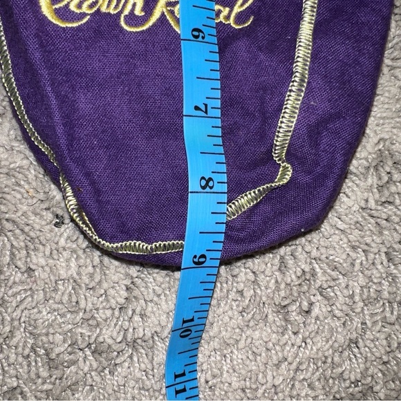 CROWN ROYAL PURPLE BAGS Lot of 6, 750 ml 9 inches Crafts Drawstring - Picture 4 of 4